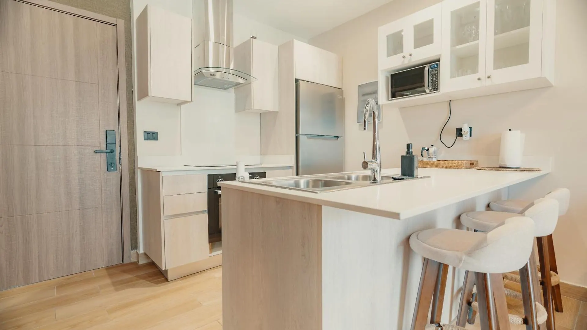 Downtown Punta Cana Central Park 1 Bedroom & Sofa Bed B-302-2 Apartamento